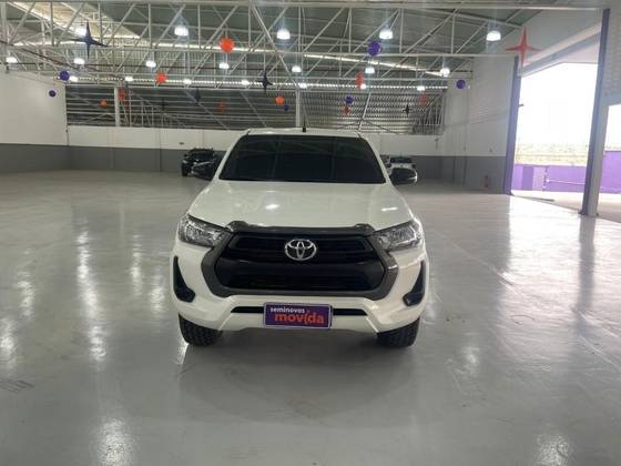 TOYOTA HILUX 2.8 D-4D TURBO DIESEL CD POWER PACK 4X4 AUTOMÁTICO